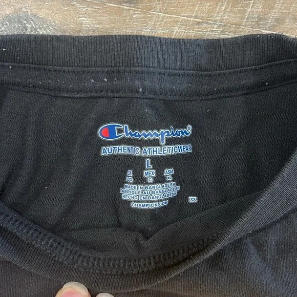 Champion Iowa Hawkeyes Long Sleeve Tee - Picture 2 of 4